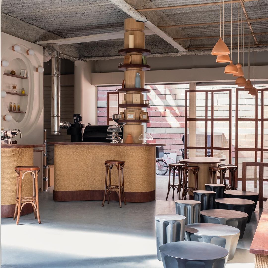 Noir Coffee Shop - Marché aux Puces cover